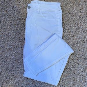 White skinny jeans